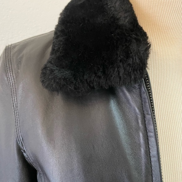 Blassport womens leather jacket size small with removable Faux fur trim - Picture 3 of 6
